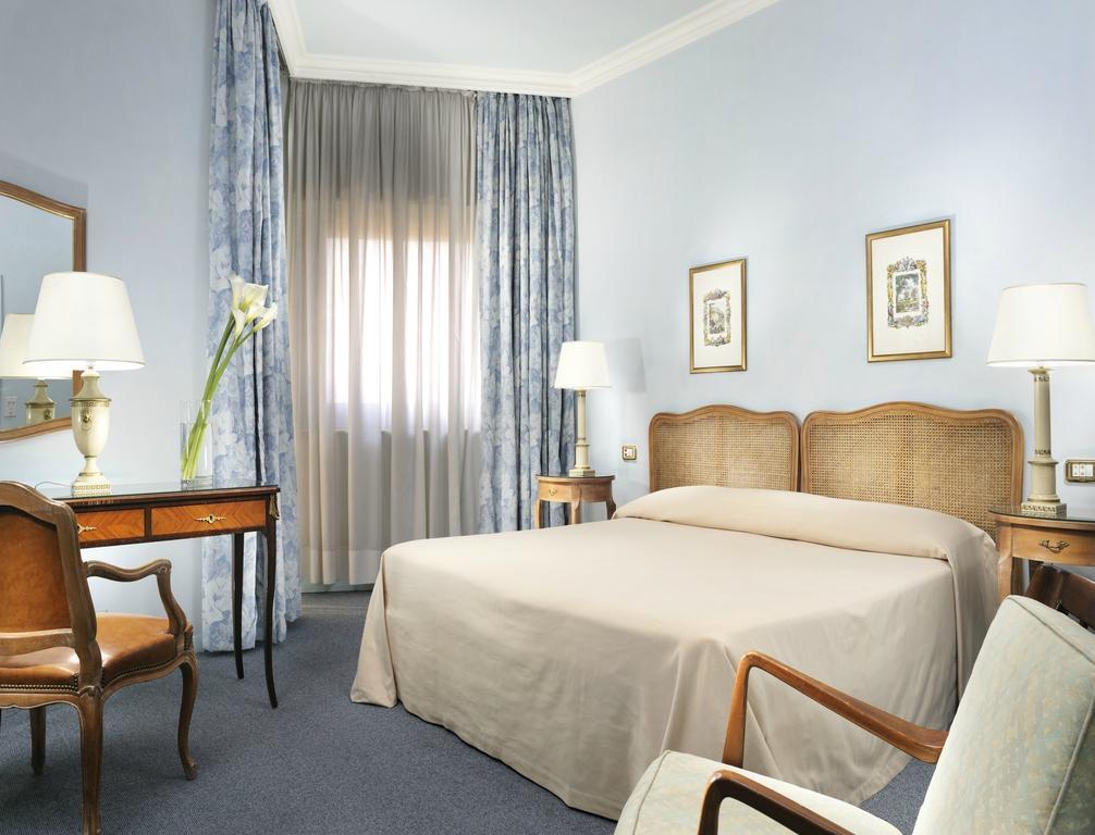 Hotel Moevenpick 4*